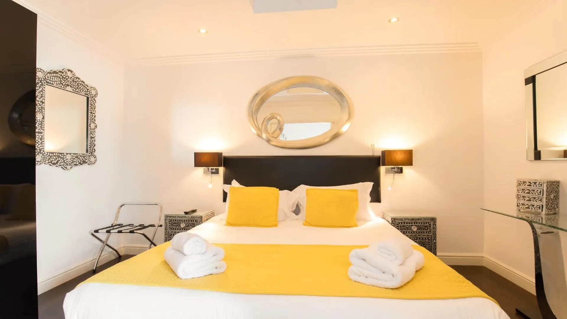 Apartment Strozzi Palace Suites By Mansley Cheltenham