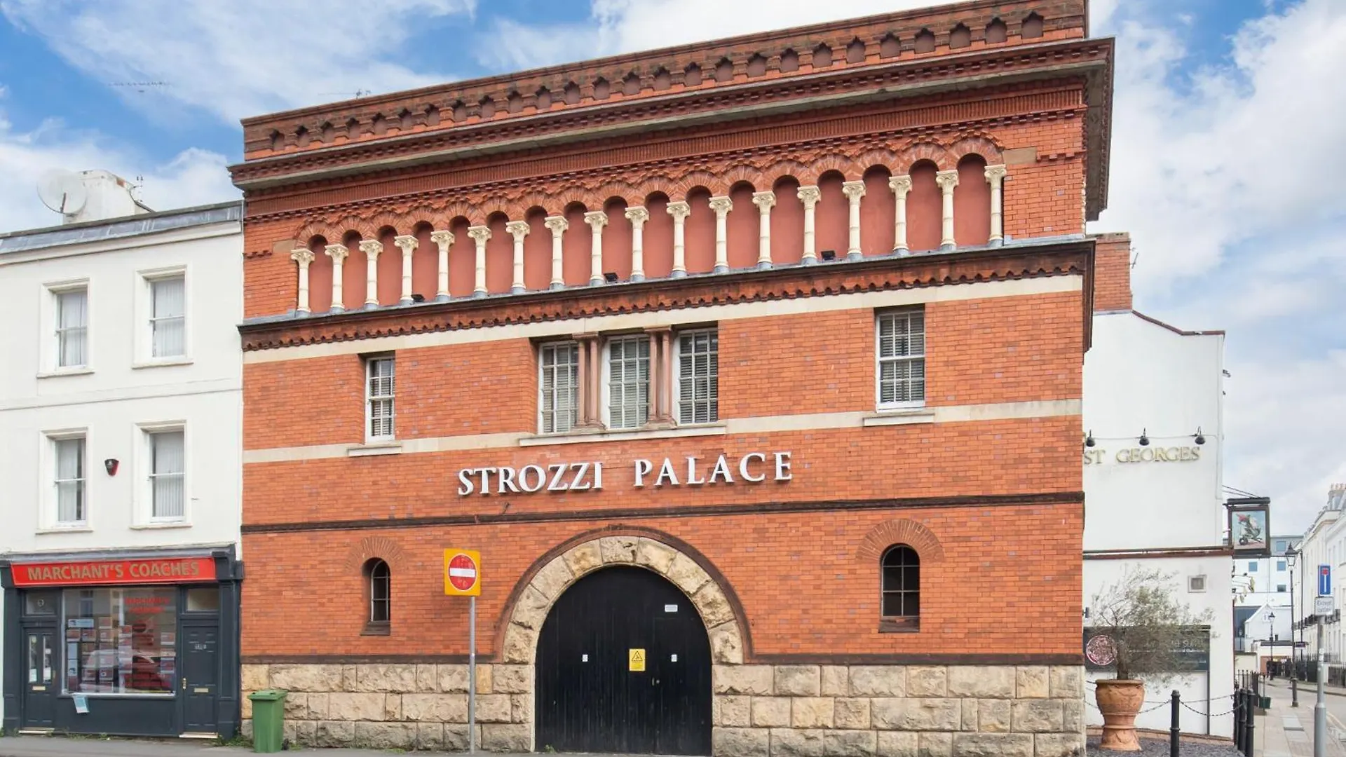 Strozzi Palace Suites By Mansley location