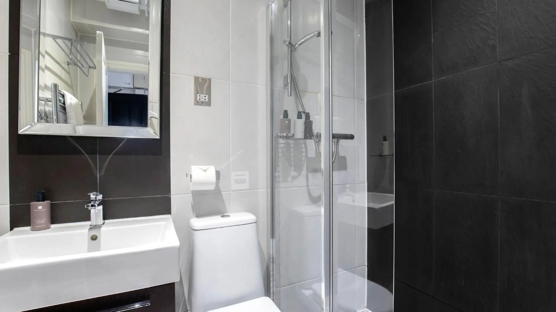 Strozzi Palace Suites By Mansley Cheltenham 0*,  United Kingdom