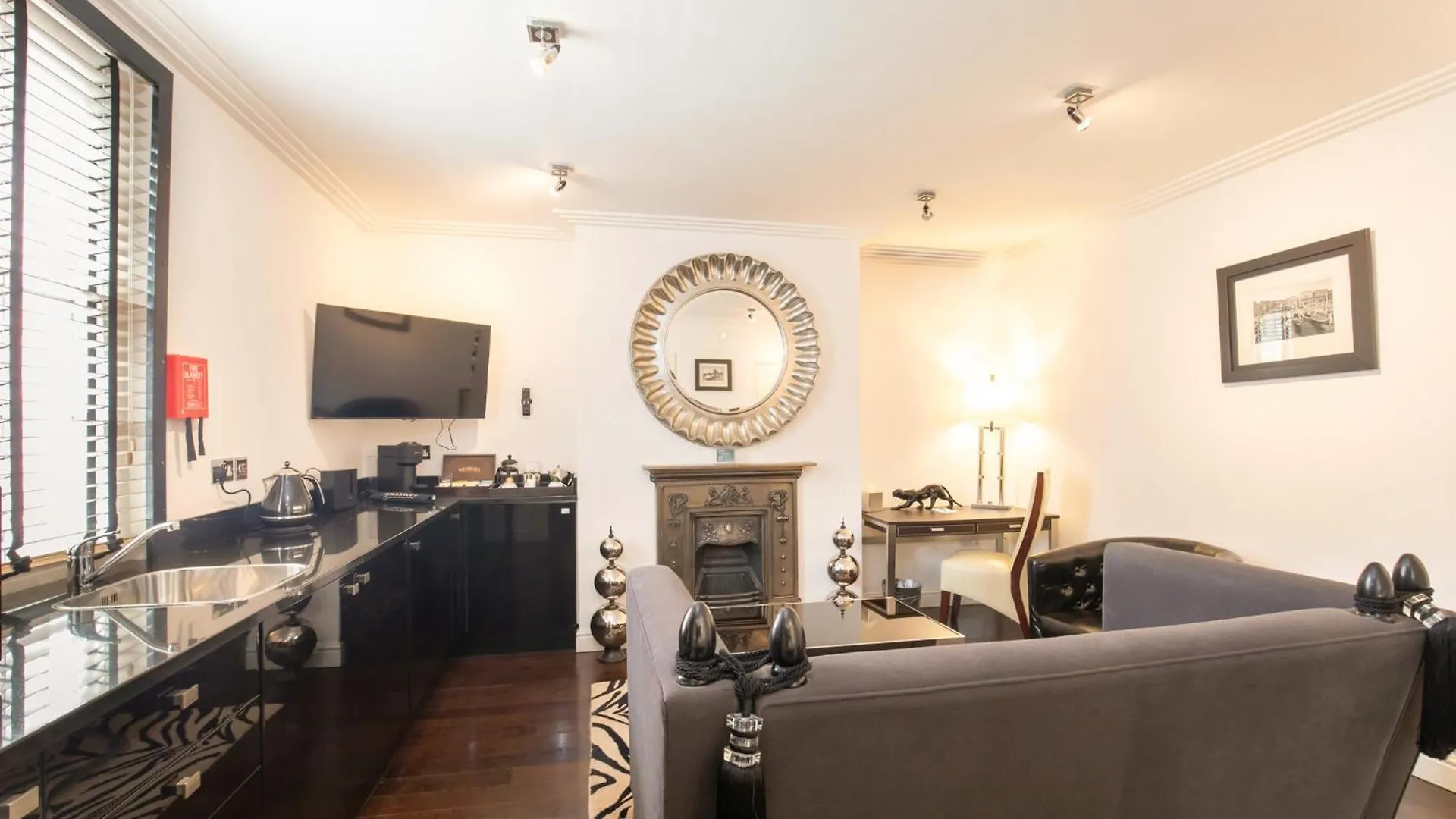 Apartment Strozzi Palace Suites By Mansley Cheltenham