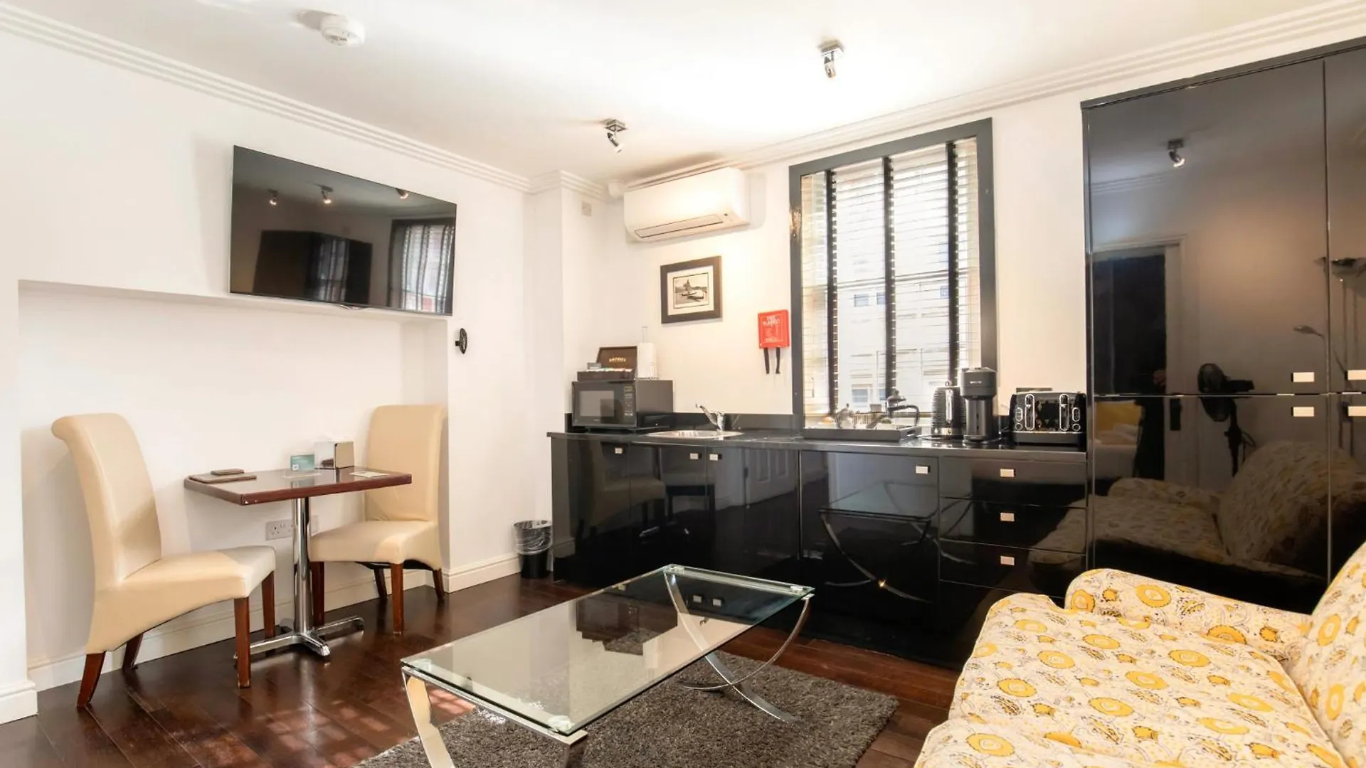 Apartment Strozzi Palace Suites By Mansley Cheltenham