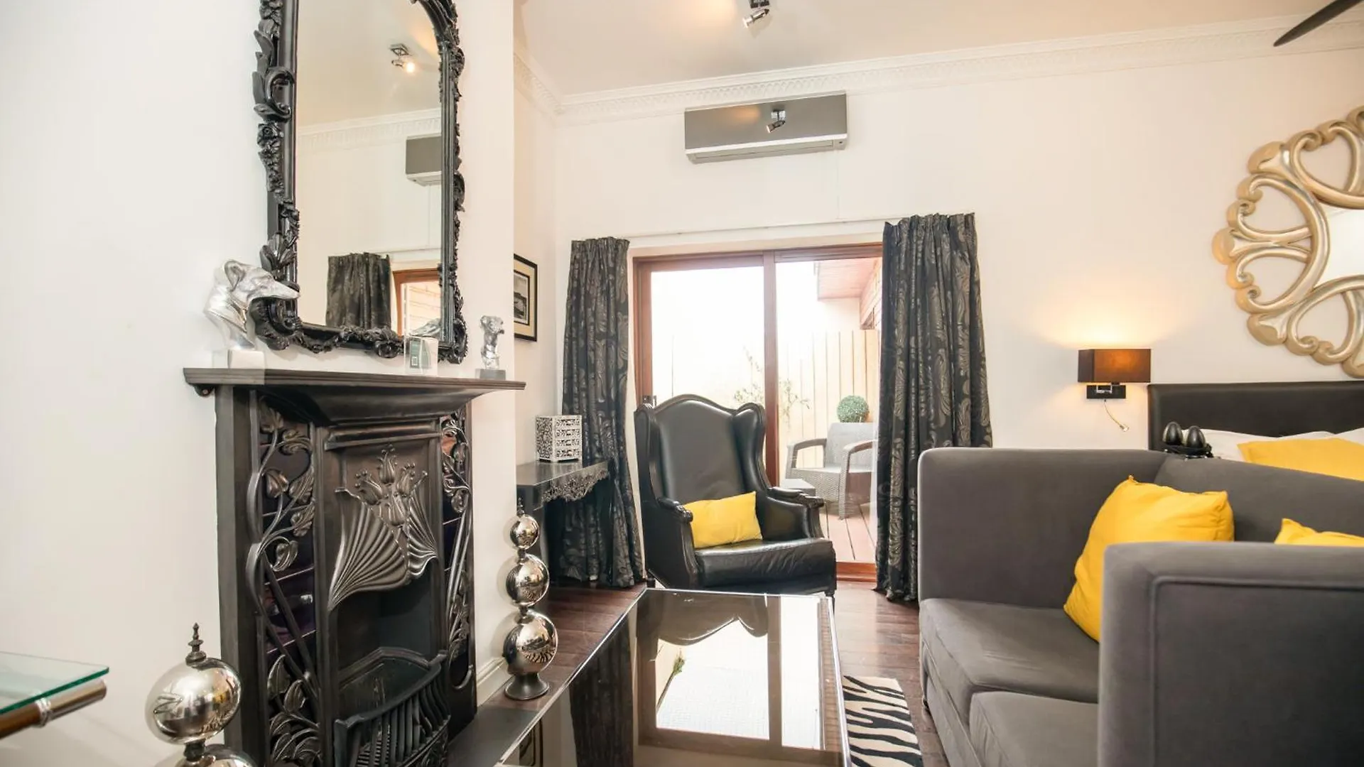 Apartment Strozzi Palace Suites By Mansley Cheltenham