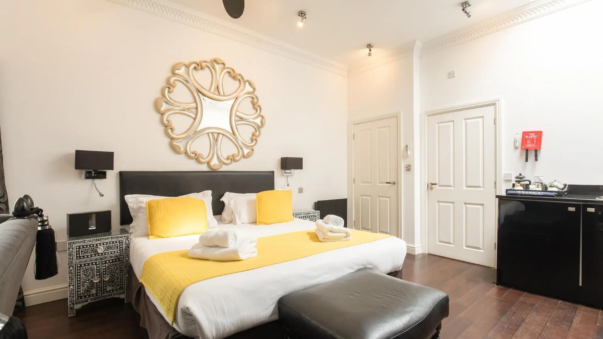 Apartment Strozzi Palace Suites By Mansley Cheltenham