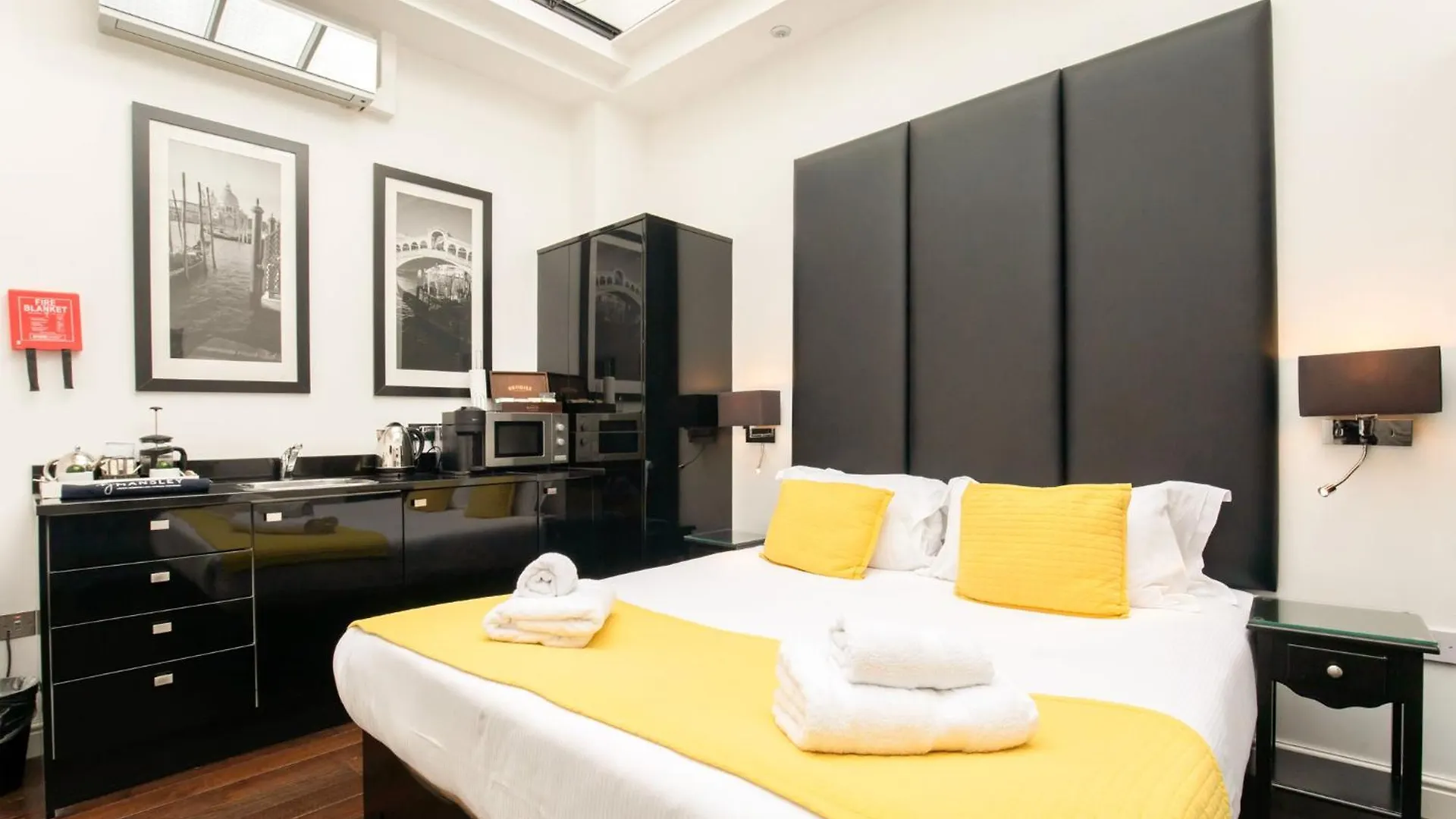 Strozzi Palace Suites By Mansley Cheltenham Apartment