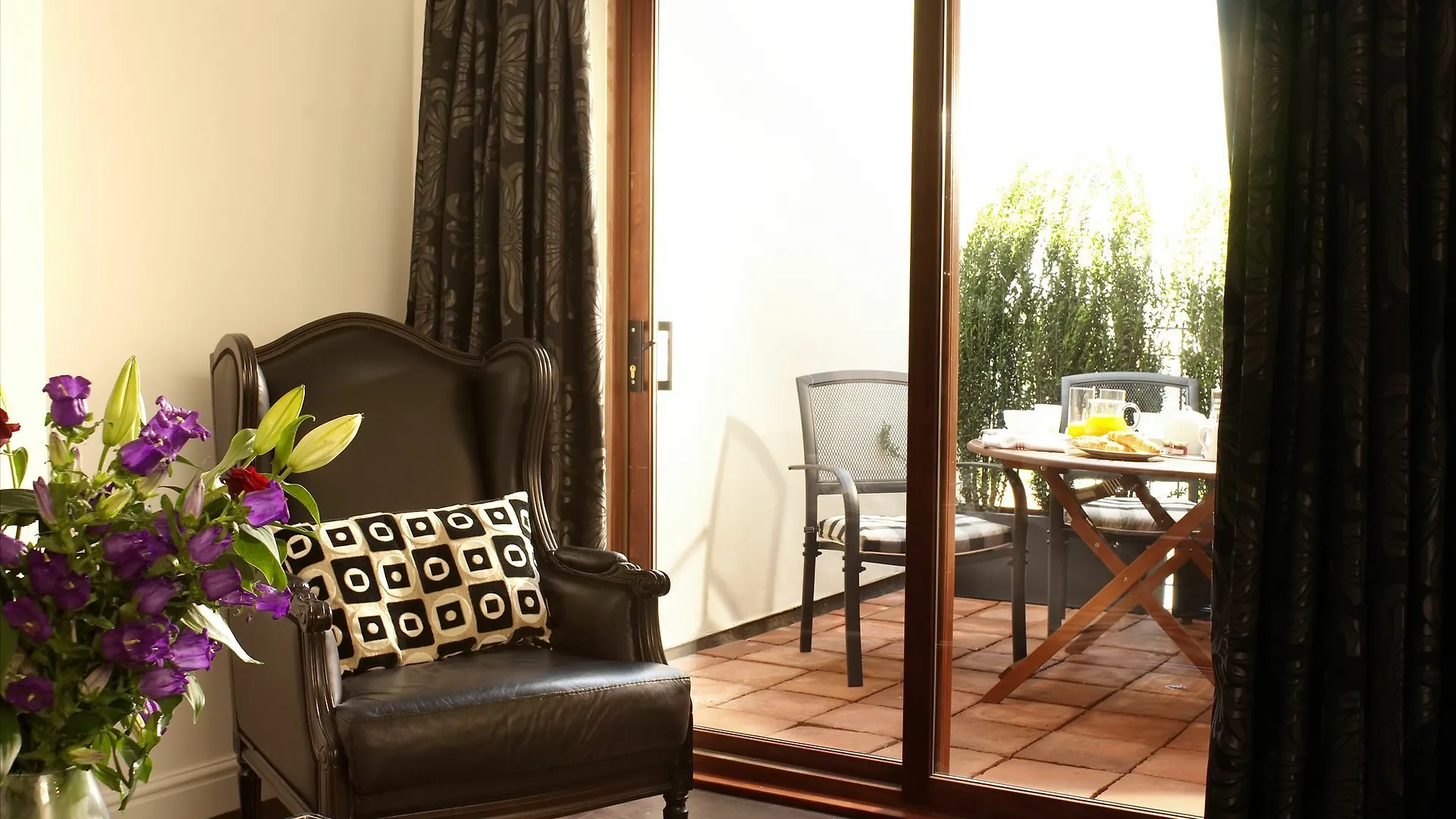 Strozzi Palace Suites By Mansley Cheltenham Apartment